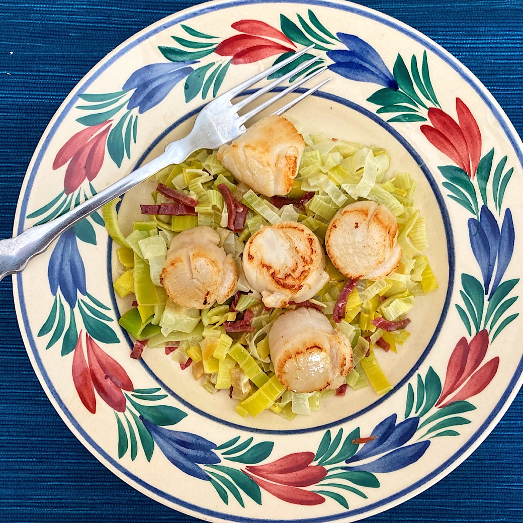 Seared Scallops on a Bed of Warm Leeks